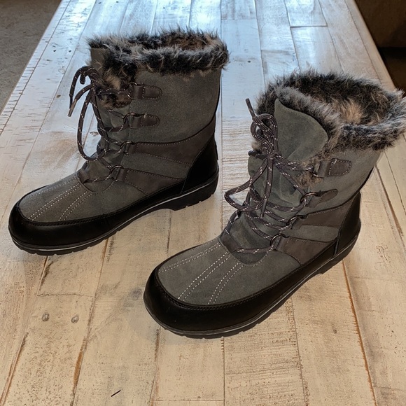 Guc women’s 11 C9 by champion snow boots - Picture 2 of 7